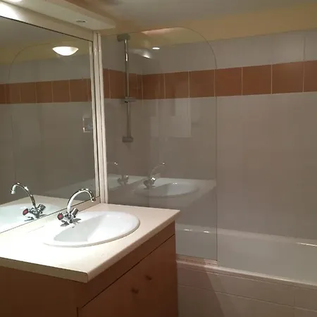 T2 + Confort + Terrasse 아파트 *